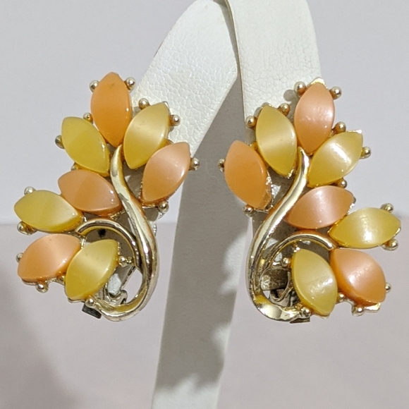 Vintage Jewelry Vintage Gold Yellow Orange Clip Earrings Poshmark